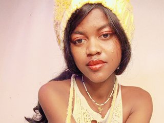 Еротичен видео чат BlackGirl95