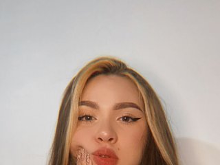 Еротичен видео чат Blondie-Kiutt