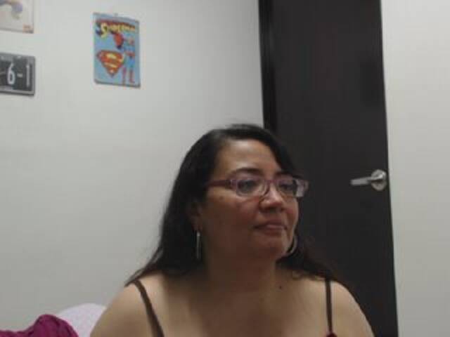 Екранни снимки на излъчване adeleofc