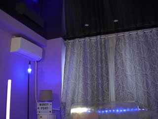 Еротичен видео чат MandyPeas