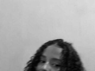 Еротичен видео чат BrazilianHot21