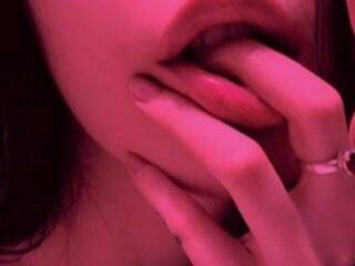 Еротичен видео чат BrendhaHot