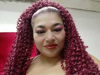 Еротичен видео чат BrianaSquirt