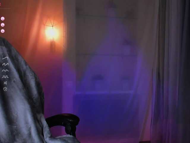 Снимки BriannaLovia welcome in my room♥i love feel u vibrations @remain ♥SWEET AND DEEP BJ♥