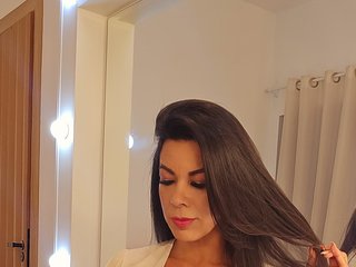 Еротичен видео чат Brunette69