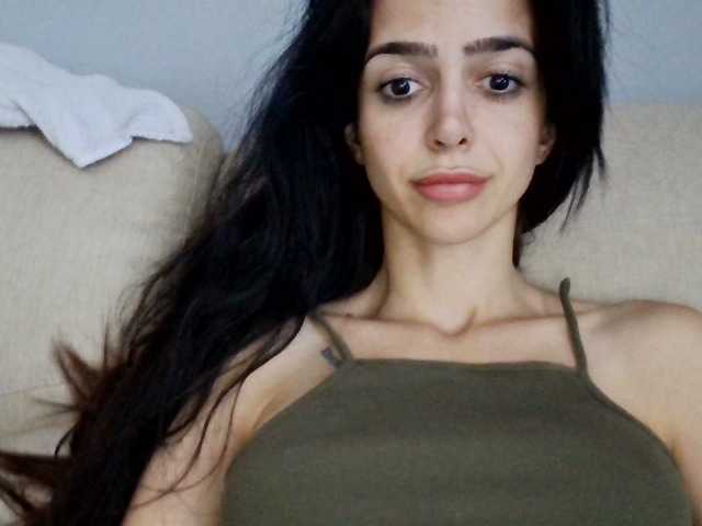 Екранни снимки на излъчване BrunetteGloriya
