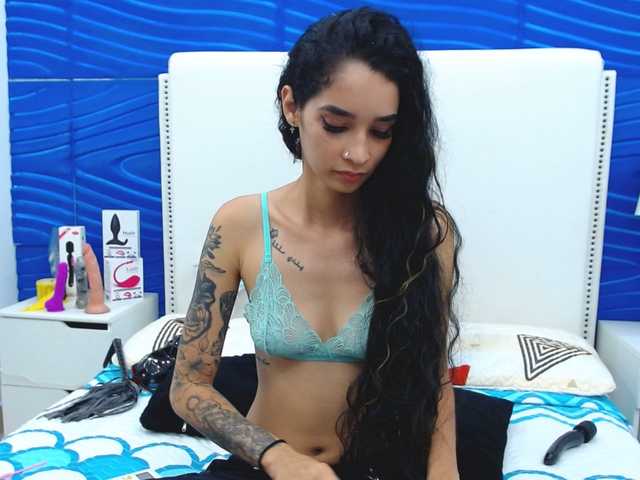 Снимки BunnyCox Take my bra off 32 tks/ Twerking 36 tks/ Doggy view 69tks/ I will ride my toys at goal♥ #tattoo #petite #smallboobs #squirt #cum [399 tokens remaining]