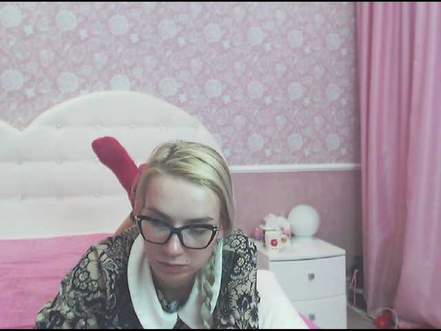 Екранни снимки на излъчване BunnySue