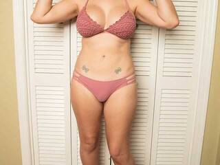 Еротичен видео чат CamilaColin