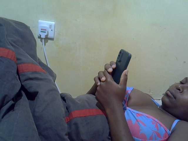 Екранни снимки на излъчване camilla-sweet