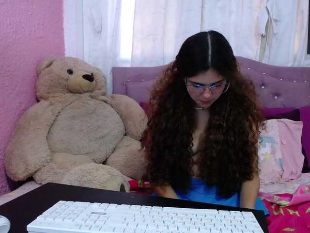 Снимки candy-lolly- Pervy daddys girl looking lovce and hard sex♥♥c2c open cam and wacth u 25tks♥