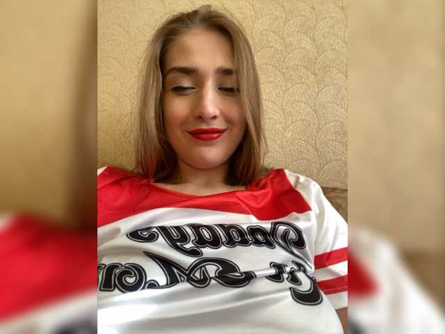 Екранни снимки на излъчване SweetyMeow