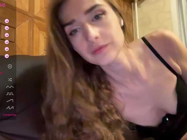 Екранни снимки на излъчване SweetyMeow