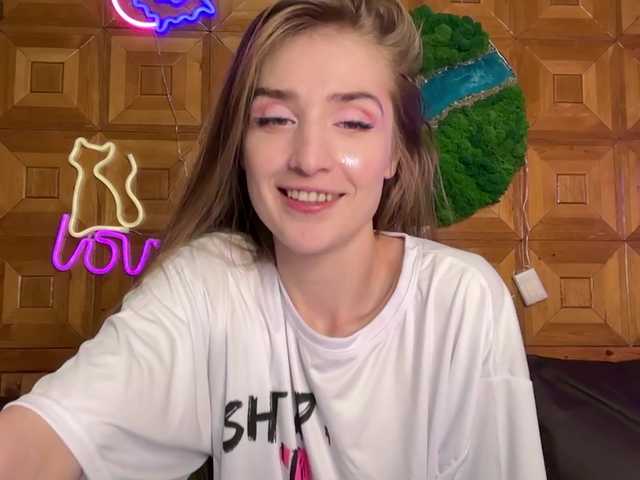 Екранни снимки на излъчване SweetyMeow