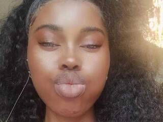 Еротичен видео чат CaramelCandy