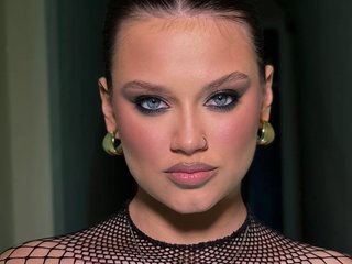 Еротичен видео чат CarmenWilliams