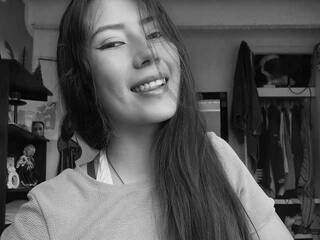 Еротичен видео чат Carolinexxx-1