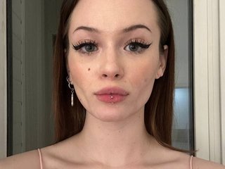 Еротичен видео чат CarolynLindsey