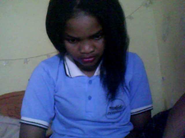 Екранни снимки на излъчване CarrieHots