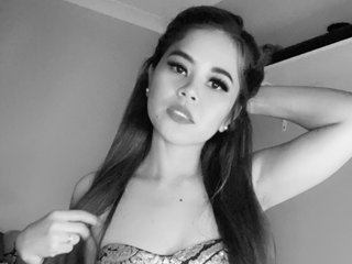 Еротичен видео чат CassidyLulu1