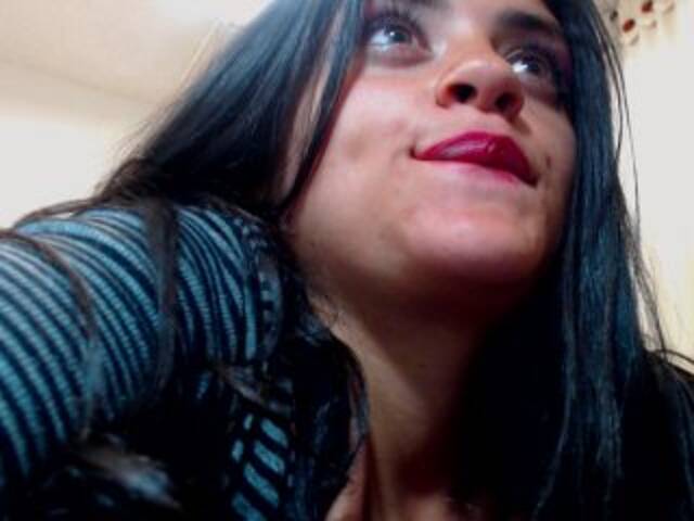 Екранни снимки на излъчване celestecream1