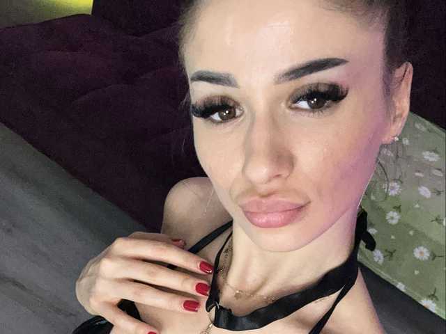 Снимка на профила Chanelcharmx