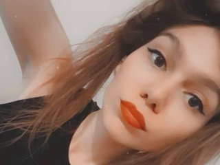Еротичен видео чат CharlotteHoney