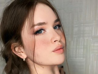 Еротичен видео чат Charming--huntress