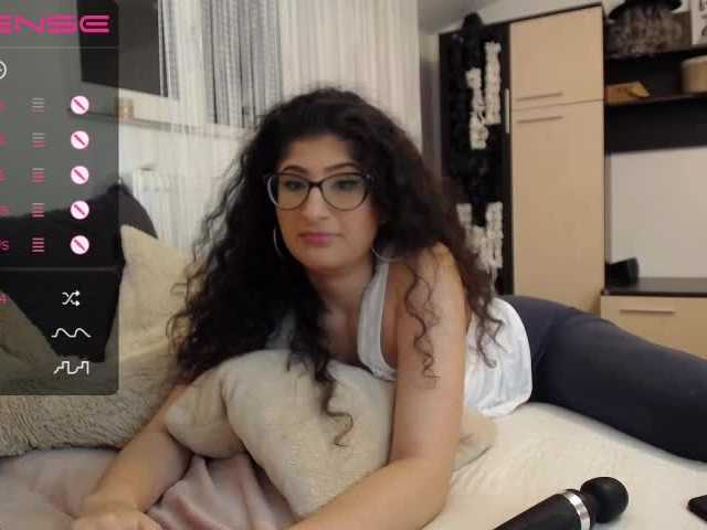 Екранни снимки на излъчване CharmingElla