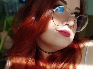 Еротичен видео чат ChellWillTell