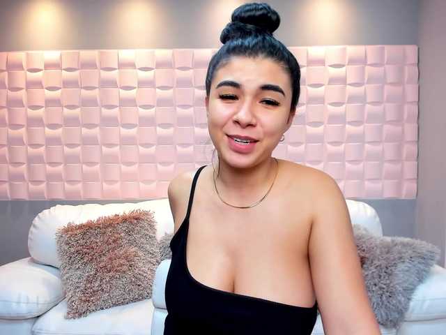 Снимки ChelseaMills With the weekend Chelsea has arrived ready to serve you, she is yours!/spit tits 89/Ride dildo 144