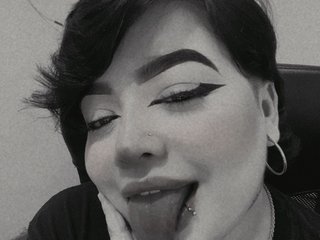 Еротичен видео чат cherry-bluue