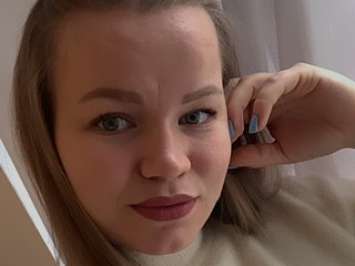 Еротичен видео чат CherryAlia