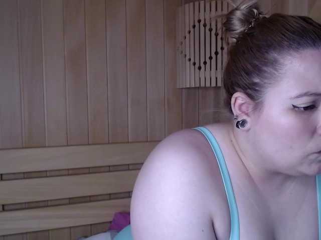 Екранни снимки на излъчване CherryVodka