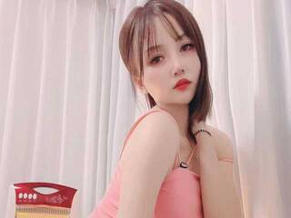 Еротичен видео чат Alice-W