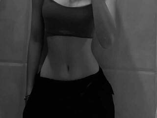 Еротичен видео чат cheryyyyay