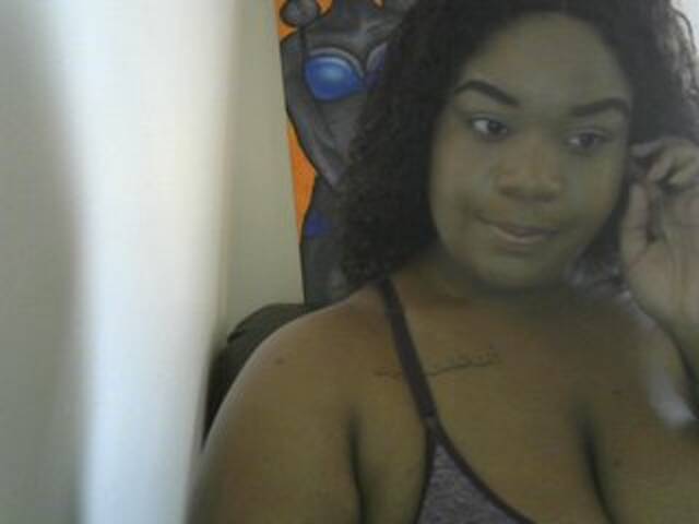 Екранни снимки на излъчване chestychasity