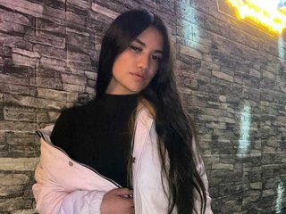 Еротичен видео чат Chiara-tay