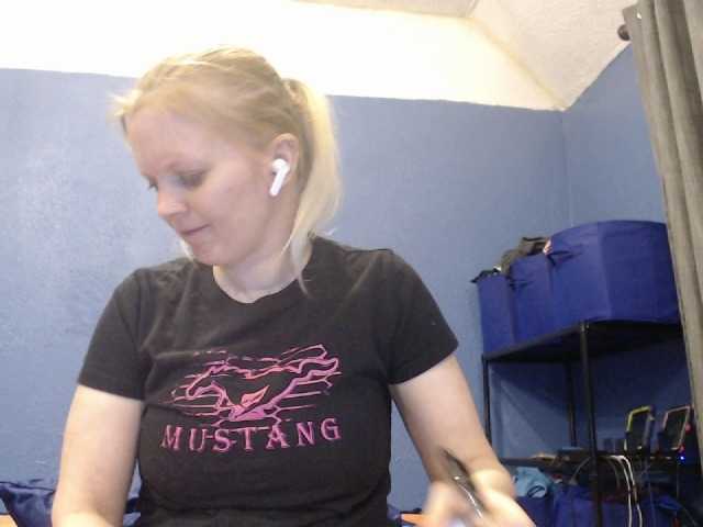 Екранни снимки на излъчване chillyhicks