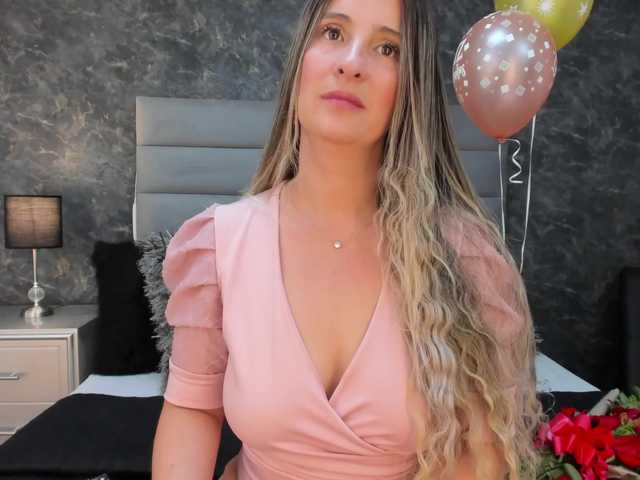 Екранни снимки на излъчване ClaraCornerr