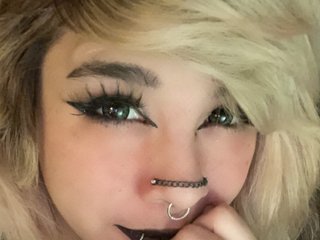 Еротичен видео чат ClarieSweets