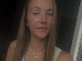 Еротичен видео чат SweetClara
