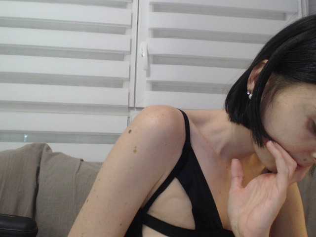 Снимки cleophee NO TIPS IN PM: friends 3 ass/feet 20/ boobs 30/ pussy 70/ nude 100