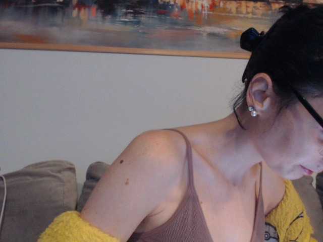 Снимки cleophee NO TIPS IN PM: friends 3 assfeet 20 boobs 30 pussy 70 nude 100