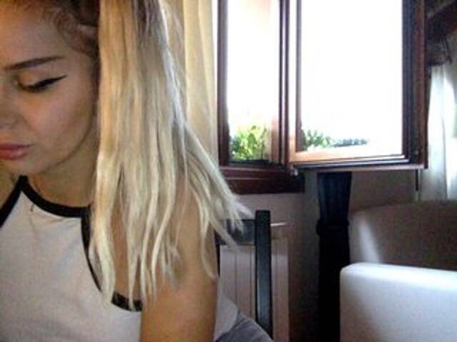 Екранни снимки на излъчване clickmee