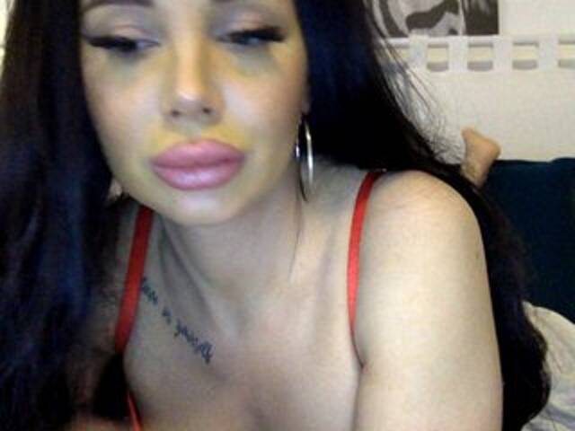 Екранни снимки на излъчване clickmee