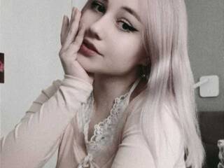 Еротичен видео чат CloutMama