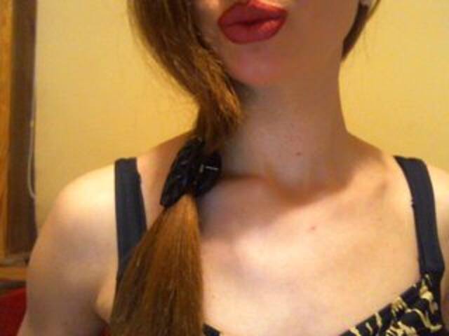 Екранни снимки на излъчване CocoMademoise