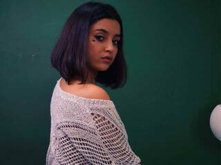 Еротичен видео чат CoralineJonez