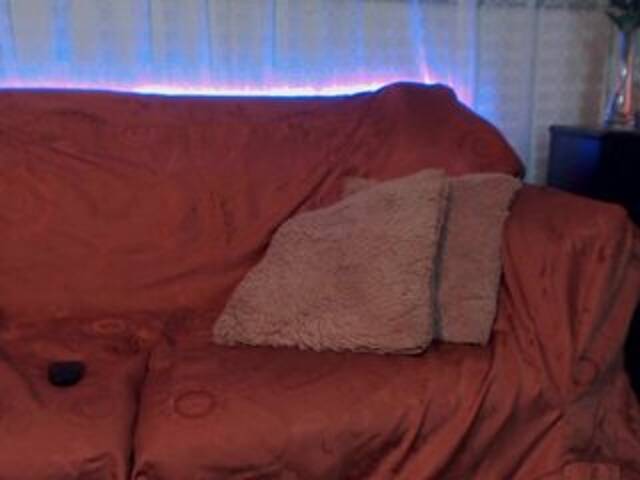 Екранни снимки на излъчване CoraWest